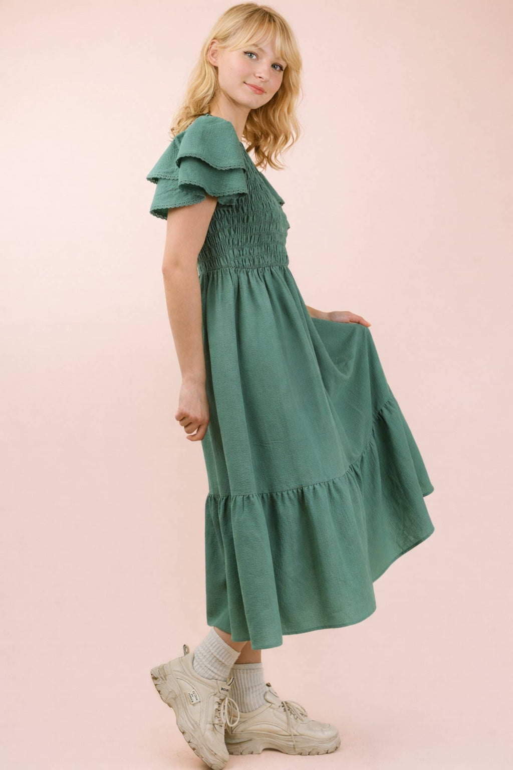 ND32042-Smocking Torso Ruffle Sleeve Midi Dress