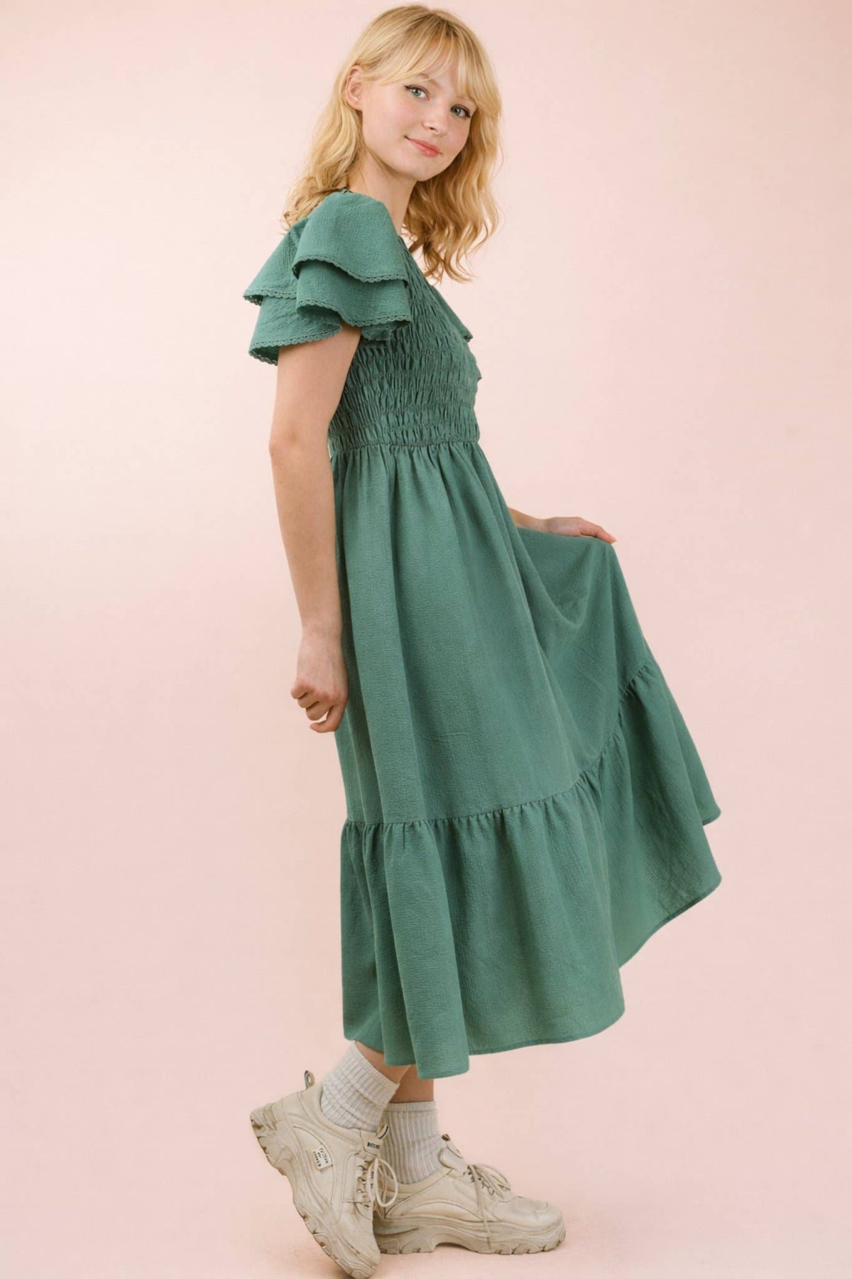 ND32042-Smocking Torso Ruffle Sleeve Midi Dress
