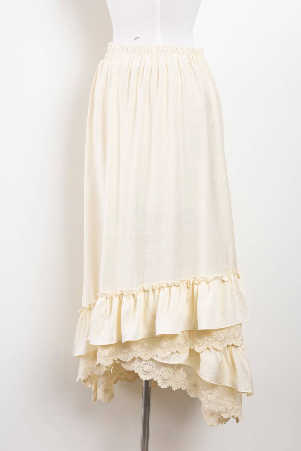 NS50204-Ruffle Hem Lace Trim Midi Dress