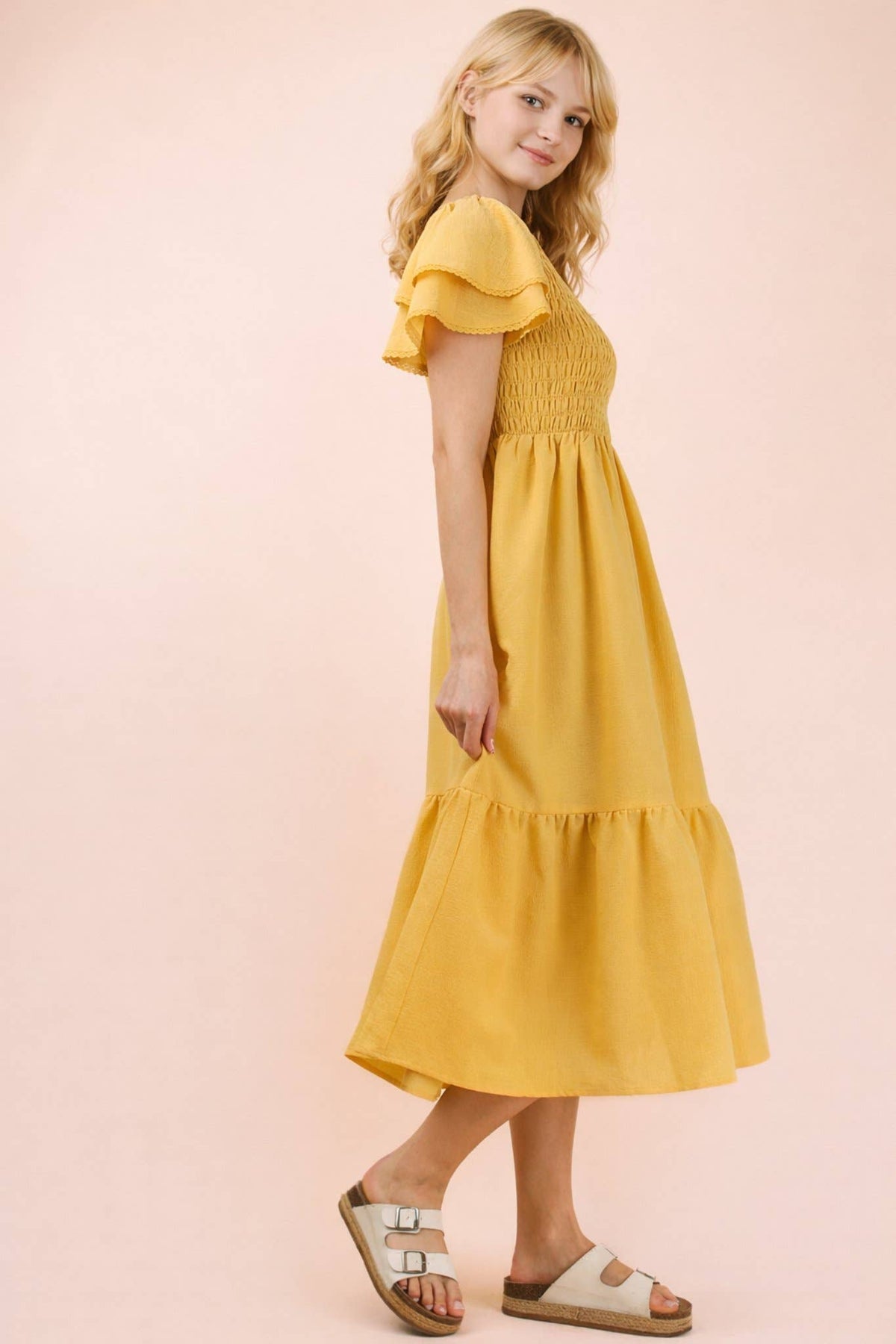 ND32042-Smocking Torso Ruffle Sleeve Midi Dress