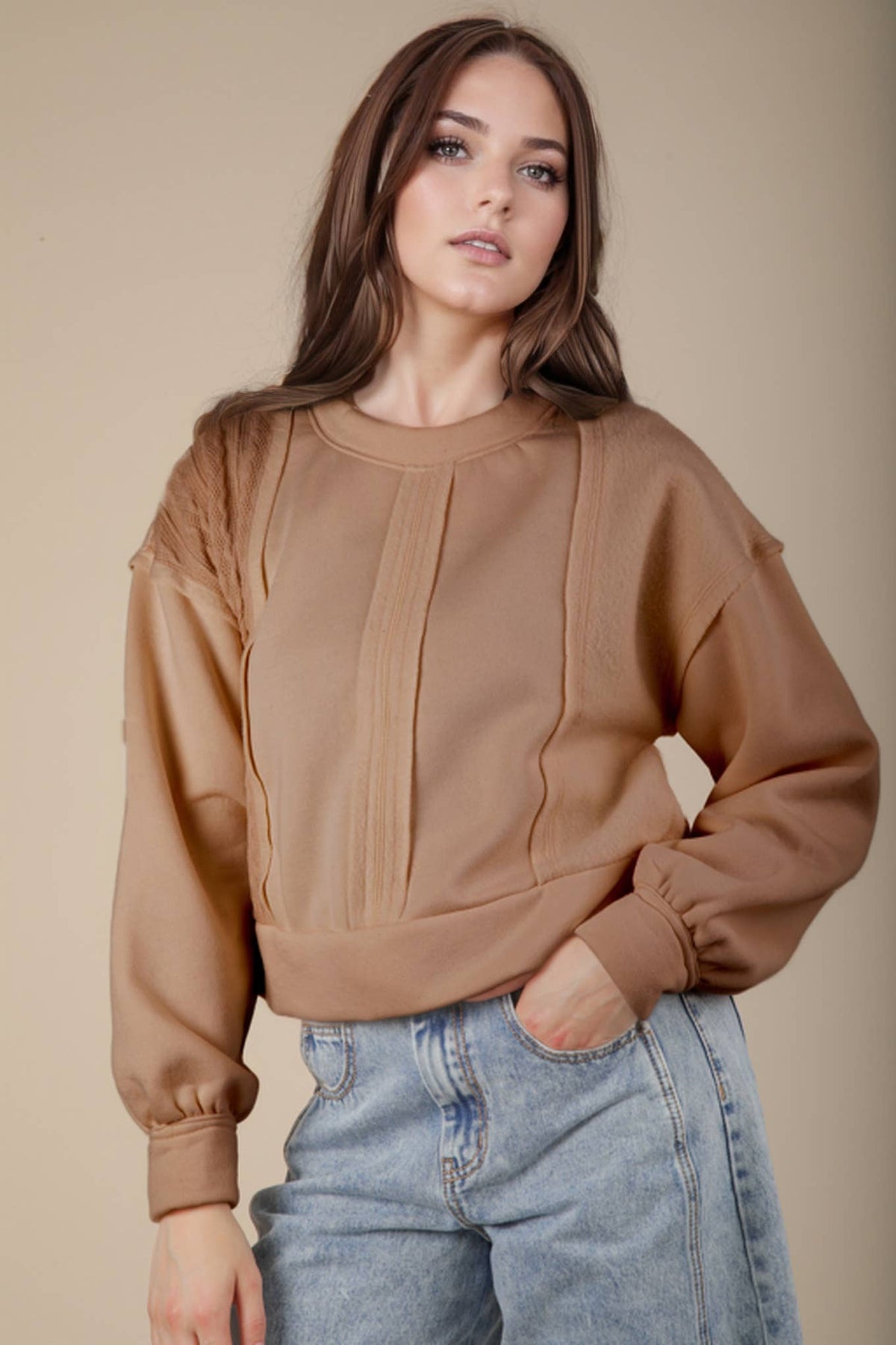VT15193-Cable Contrast Detail Oversized Knit Crop Top